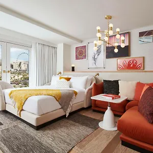 Курортный комплекс Virgin Vegas, Curio Collection By Hilton, Лас-Вегас